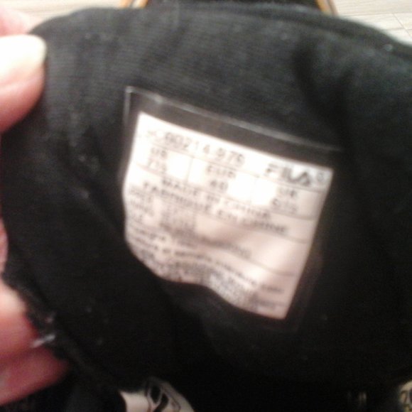 Fila Black Canvas Lace Up  Sneakers Size 7.5M Make Offer - Picture 3 of 8
